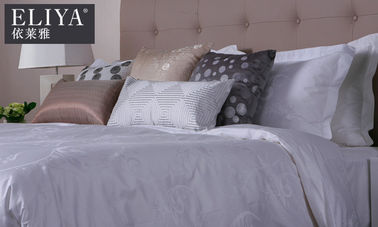 Tampa de cama penteada roupa de cama do algodão do jacquard do hotel de luxo da categoria de ELIYA Tope