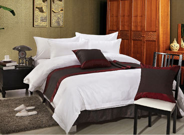 Roupa de cama macio do hotel de luxo, grupo confortável do fundamento do algodão 300T