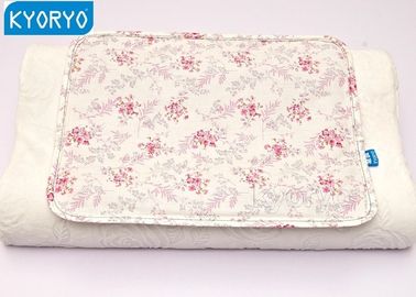 Almofada de cama refrigerando quadrada do gel da macromolécula do folwer vermelho com o OEM da esteira do descanso